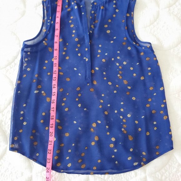 Kensie Sheer Sleeveless Top - Picture 5 of 7